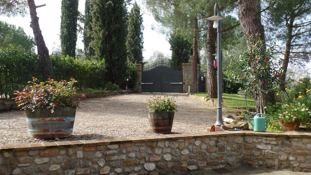 Il Fienile Holiday Home Le Fornacette المظهر الخارجي الصورة