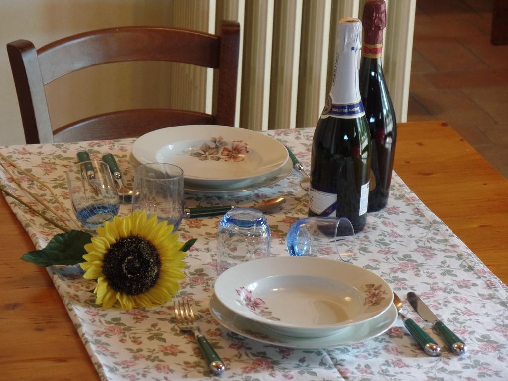Il Fienile Holiday Home Le Fornacette المظهر الخارجي الصورة